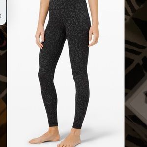 EUC LULULEMON ALIGN PANT 28” Wild Camo Size 8